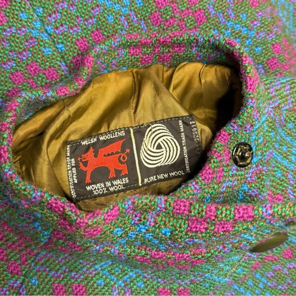 Welsh Woollens 70s Wool Cape Jacquard Green Pink One Size - Picture 4 of 4